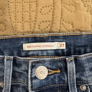 Levi's 314 Shaping Straight Jeans in Medium Blue Denim